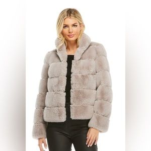 Generation Love
Jodi Faux Fur Jacket- grey